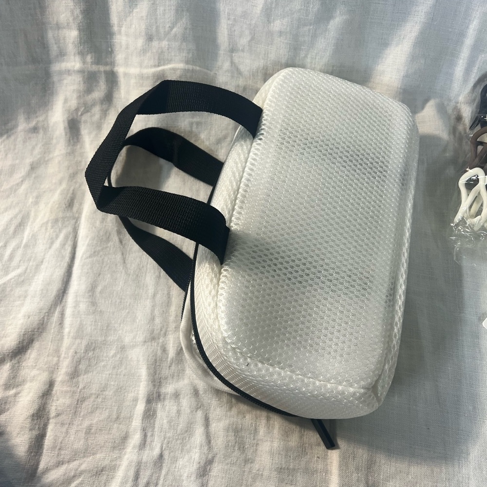 White and Black Travel Bag with Accessories - Picture 4 of 16